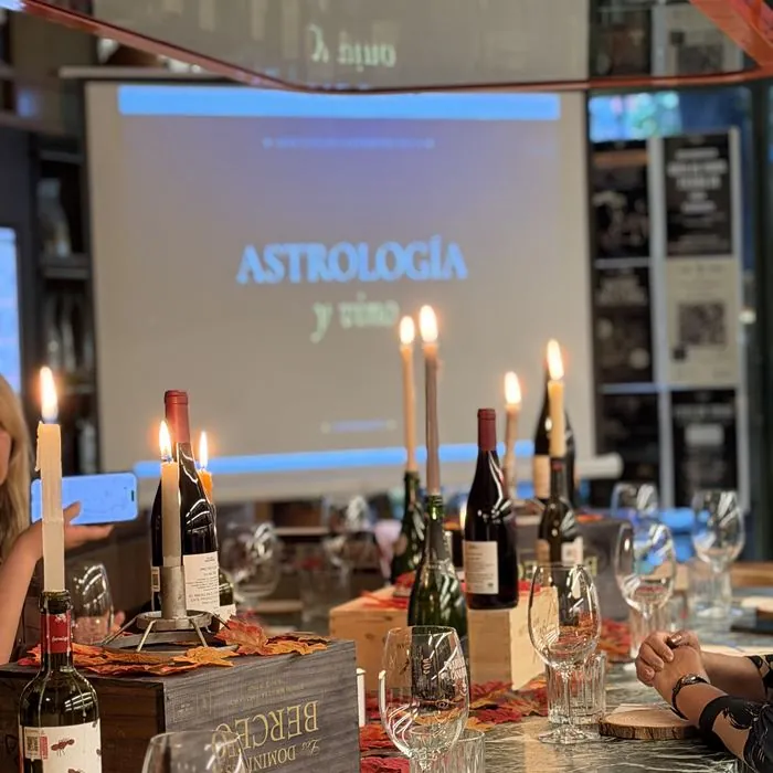 Astrología & Vino en Bucareli 108, Ciudad de México, 20 de agosto, 2026