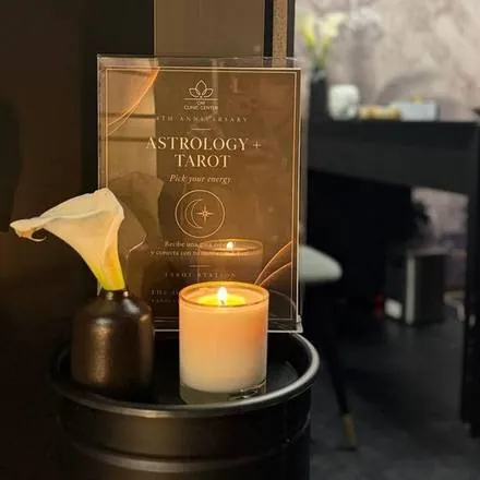 Sesión personalizada de astrología y tarot en OM Clinic, Atizapán, Estado de México, 15 de octubre, 2026