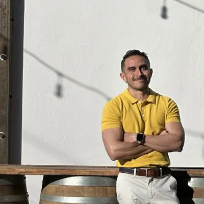 Residencia artística en Bodegas de Santo Tomás, Ensenada, Baja California, octubre a noviembre, 2024