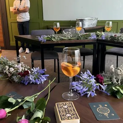 Tarot & Vino en WeWork Varsovia, Ciudad de México, 8 de mayo, 2026